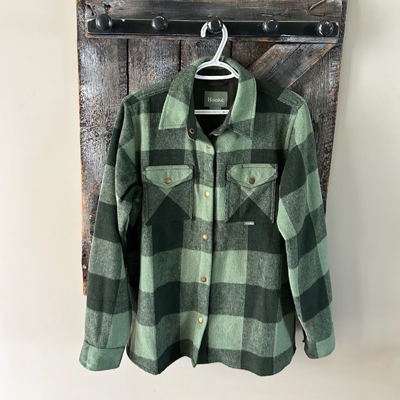 Hooke Tops - New w/Tags Women's Hooke Green Plaid Flannel Shacket